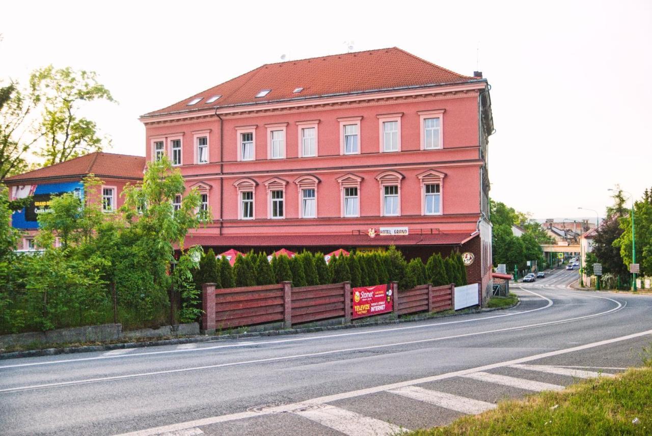 Grand Hotel Jaroměř מראה חיצוני תמונה