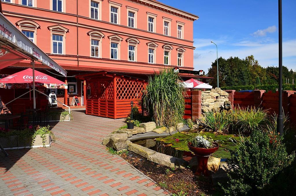 Grand Hotel Jaroměř מראה חיצוני תמונה